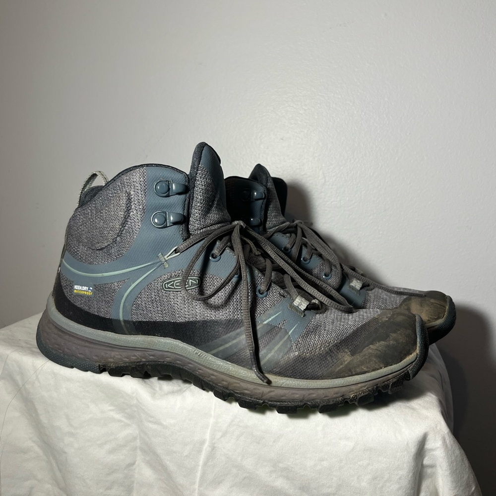 Keen Terradora II hiking boot
